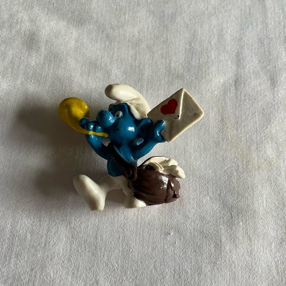 Blue and White Toy Figure with Yellow Balloon Smurfs - Picture 1 of 6